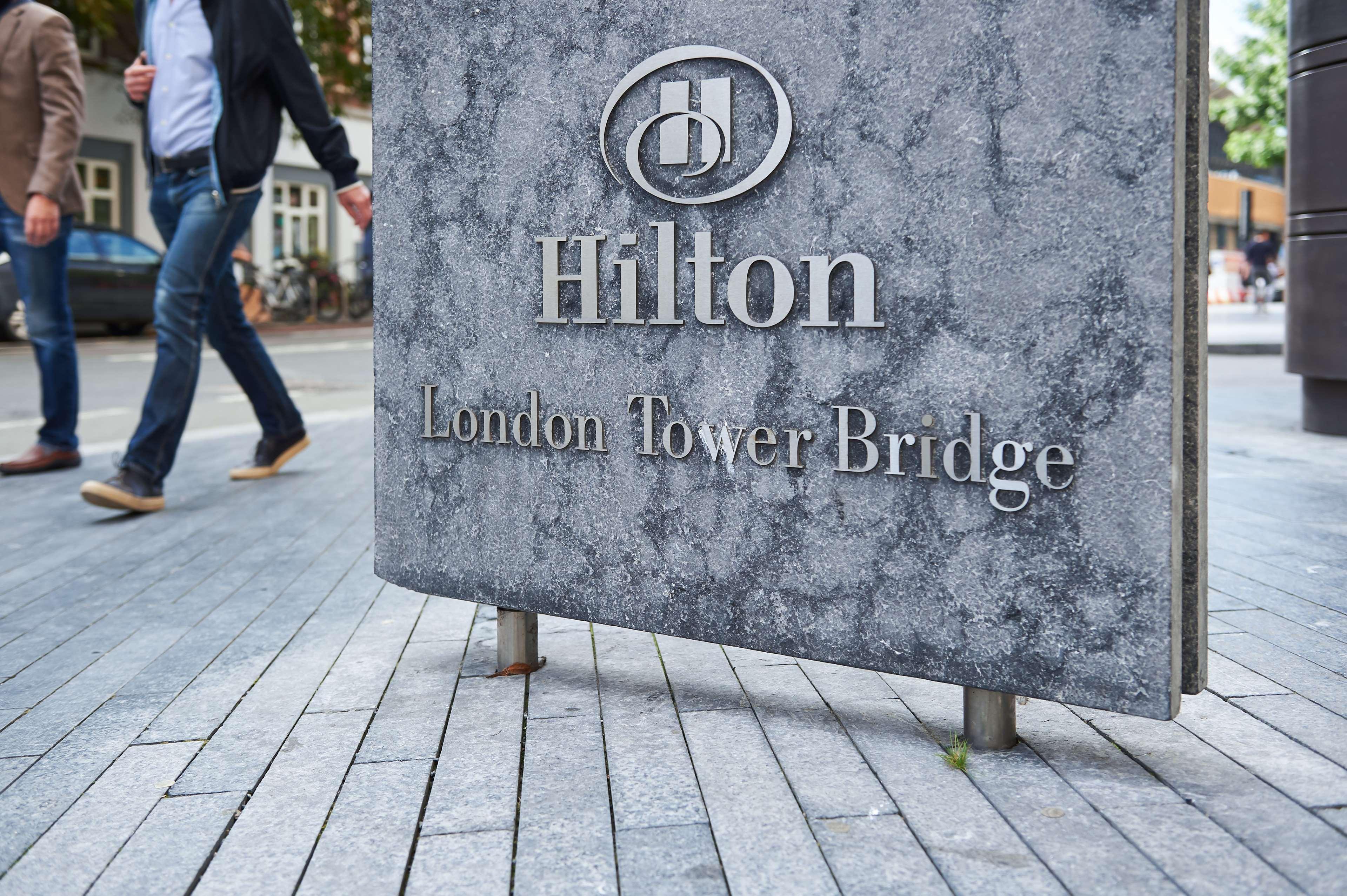Hilton London Tower Bridge Hotel Exterior photo